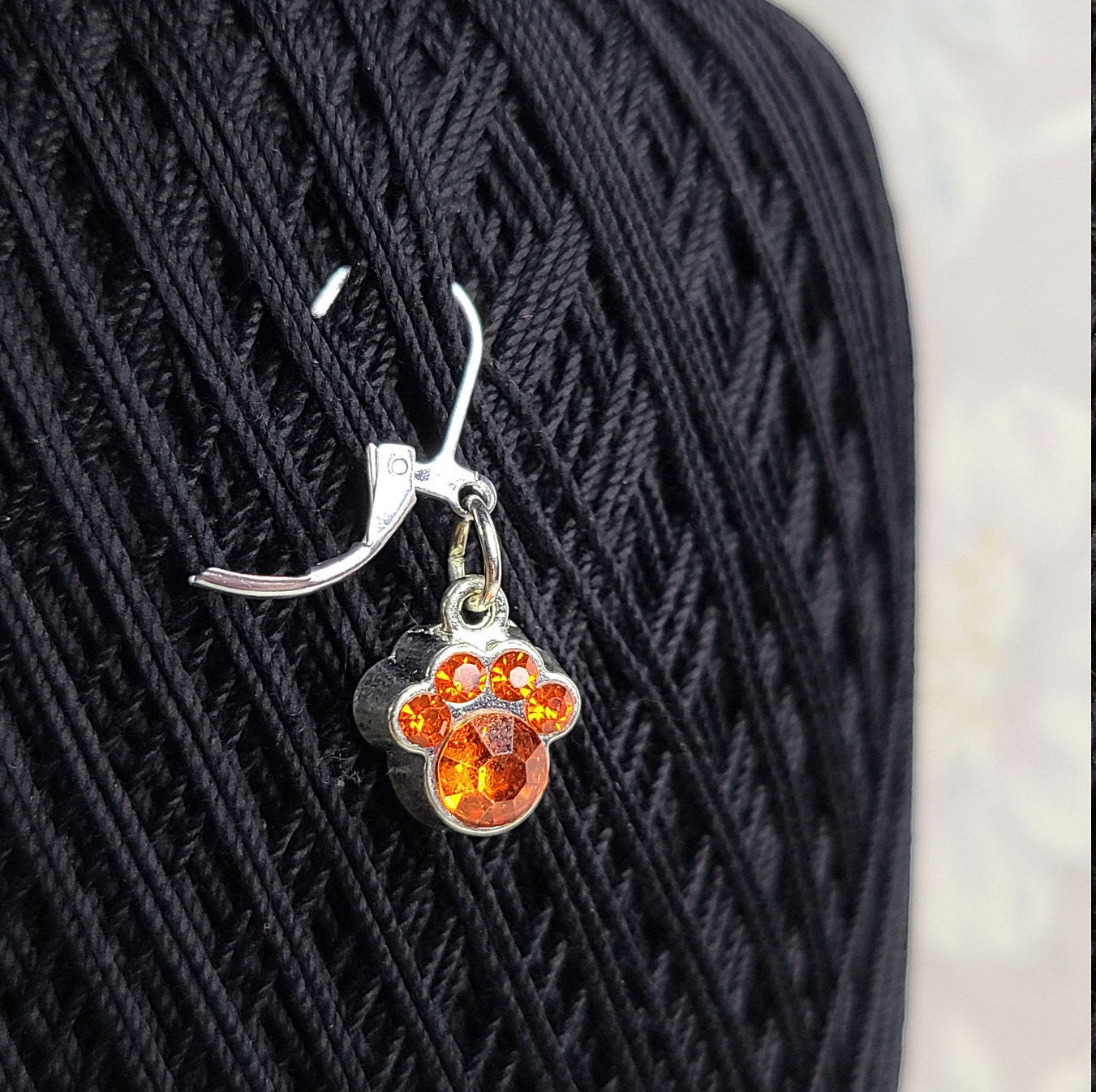 Paw Print Stitch Markers - Leverback Locking Markers for Knitting & Crochet