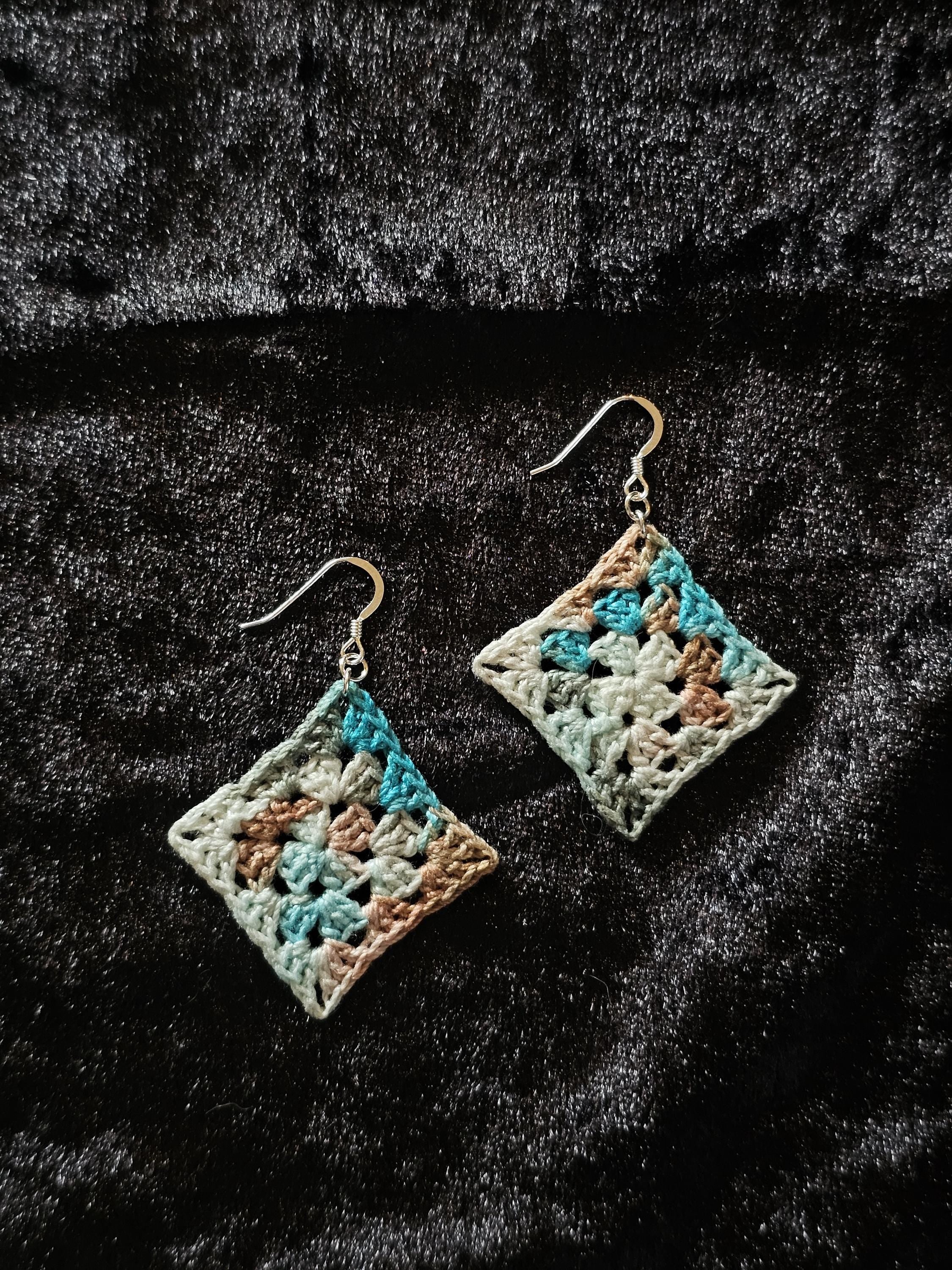 Crocheted Granny Square Earrings – Handmade Cotton Thread Jewelry, Boho Retro Gift, Lightweight Dangles