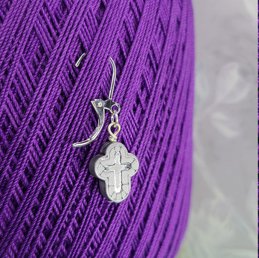 Handmade Glass Cross Locking Stitch Marker