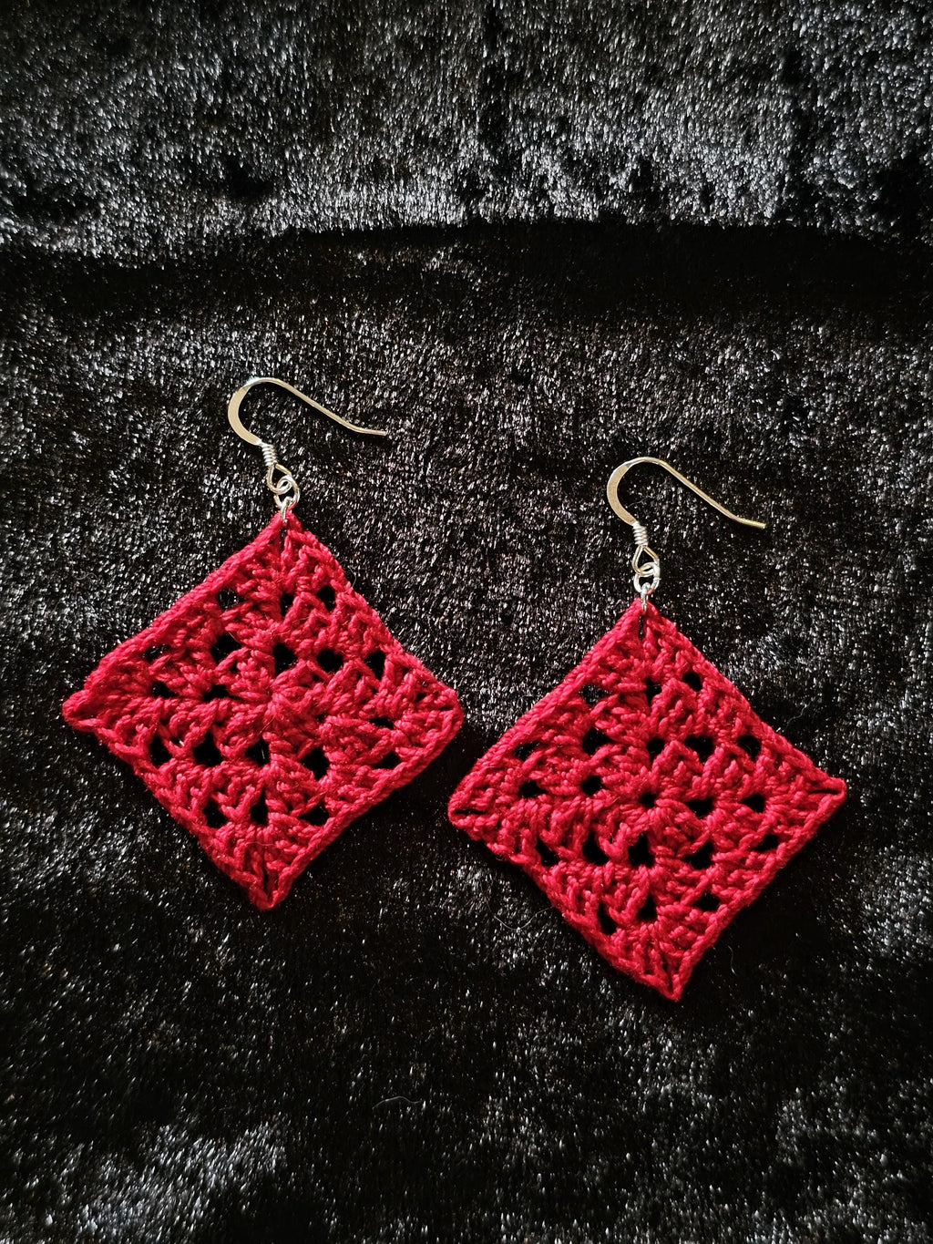 Crocheted Granny Square Earrings – Handmade Cotton Thread Jewelry, Boho Retro Gift, Lightweight Dangles